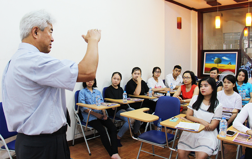 North Alabama thăm và làm việc tại MyEnglish Center